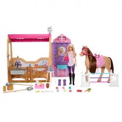 Barbie con su Caballo y Establo